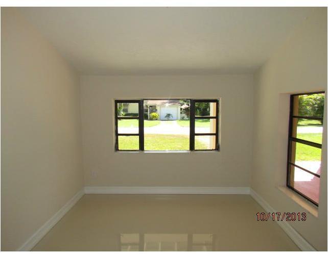 5879 Southwest 59th Street Miami, FL 33143 - Photo 19 of 28