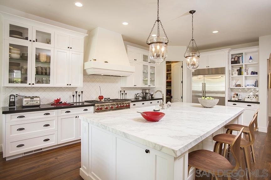 1156 Virginia Way La Jolla, CA 92037 - Photo 8 of 25