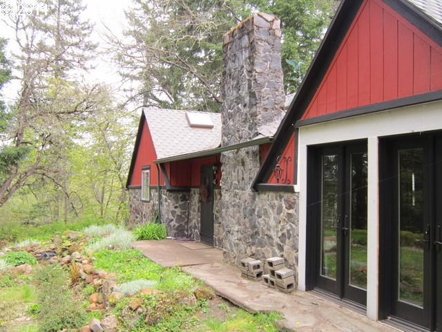 3519 Lippman Road Hood River, OR 97031 - Photo 2 of 16 Gallery Image 2