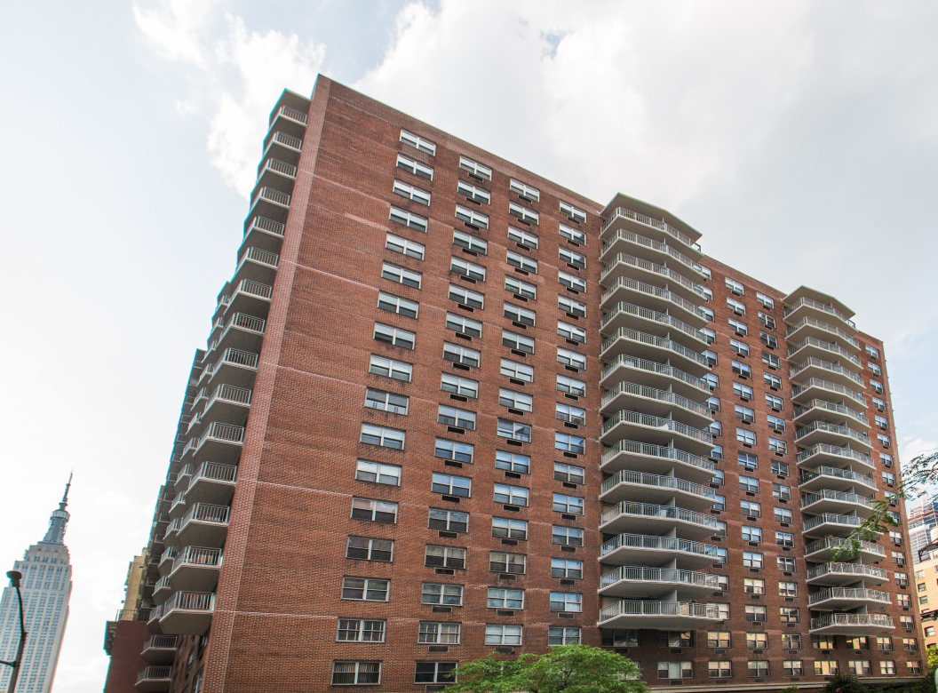 Murray Hill House 132 E 35th St, Manhattan, NY 10016 - Photo 1 of 8