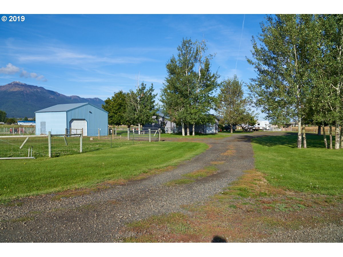 80220 Countryside Road Joseph, OR 97846 - Photo 8 of 32 Gallery Image 8