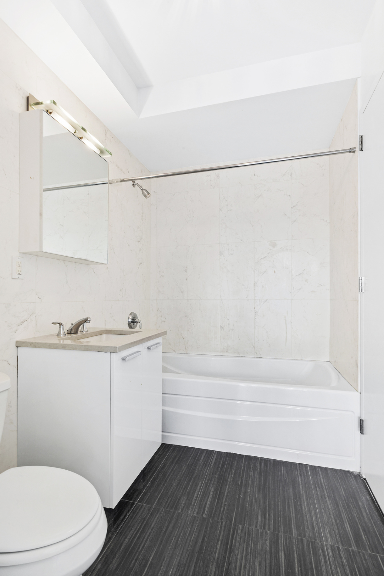 353 East 104th Street, Unit 9A Manhattan, NY 10029 - Photo 6 of 10