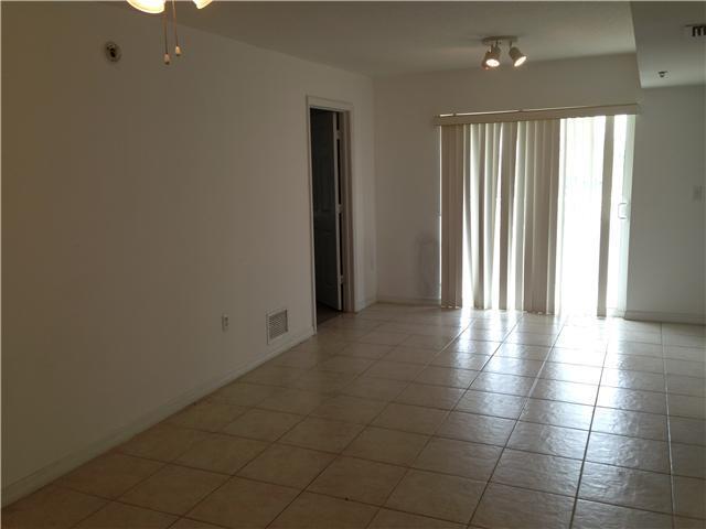 2475 Northwest 16th St Road, Unit 512 Miami, FL 33125 - Photo 2 of 13