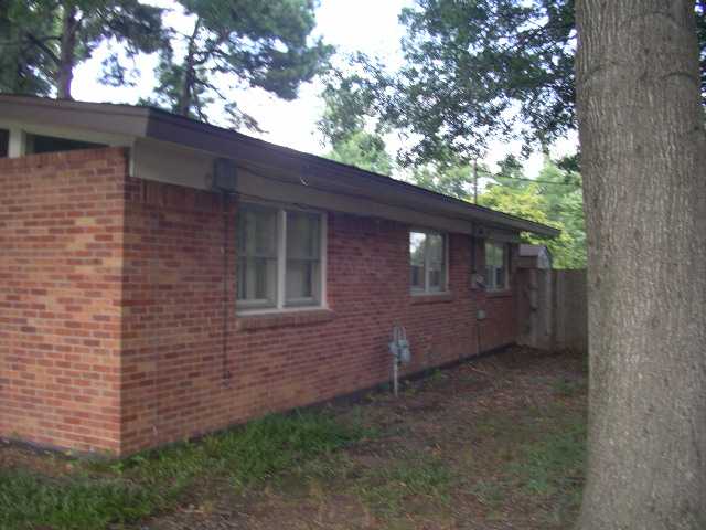 1272 Berclair Road Memphis, TN 38122 - Photo 2 of 10