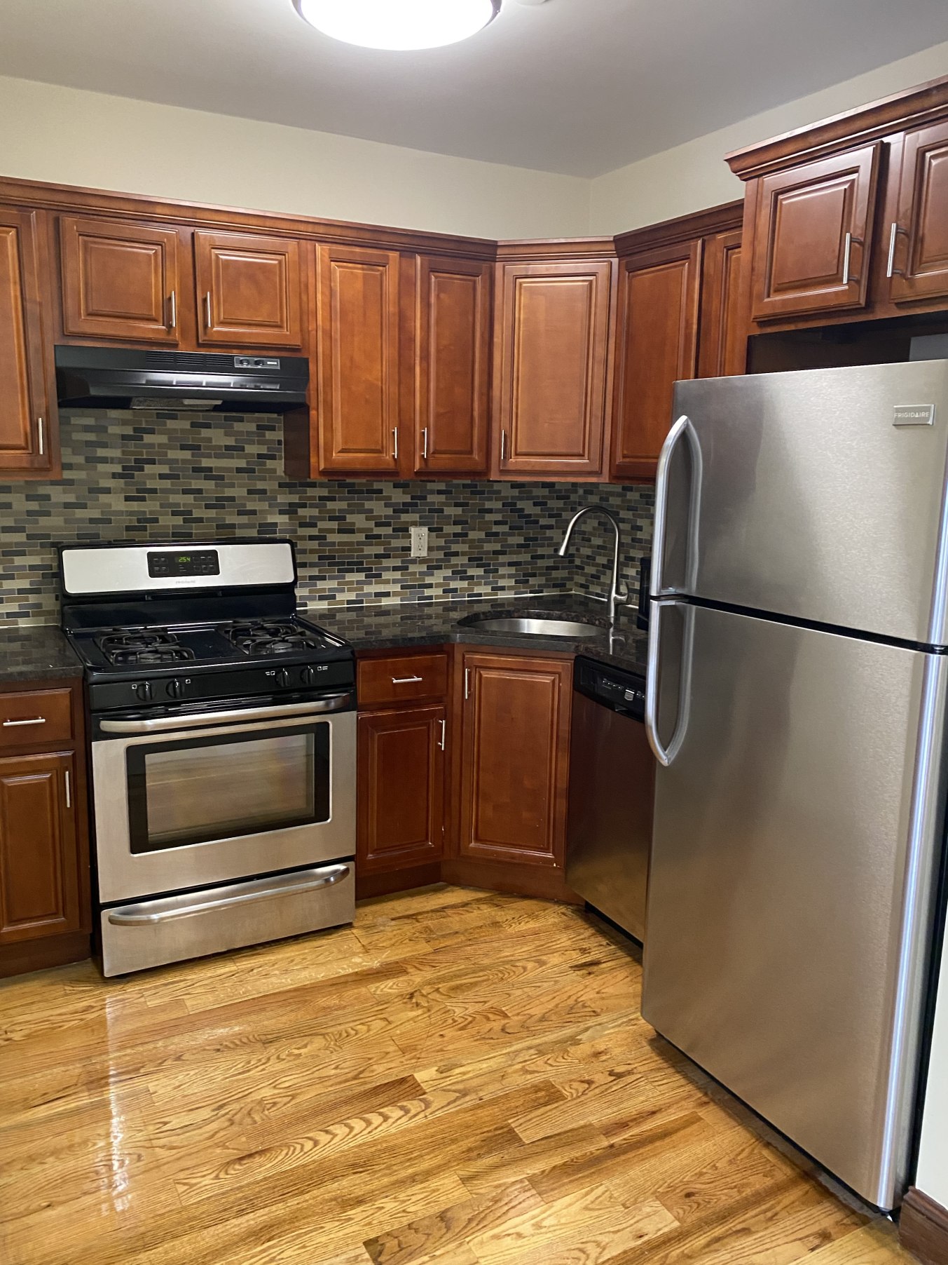 456 Ralph Avenue, Unit 2 Brooklyn, NY 11233 - Photo 2 of 6