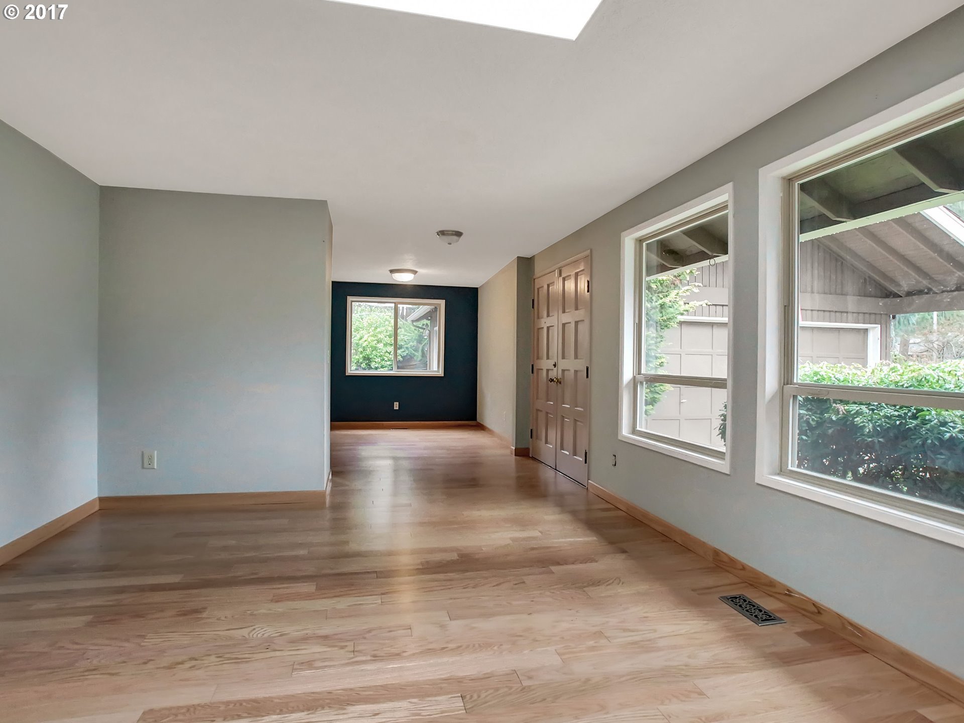 5885 Southwest Glenbrook Road Beaverton, OR 97007 - Photo 3 of 19 Gallery Image 3