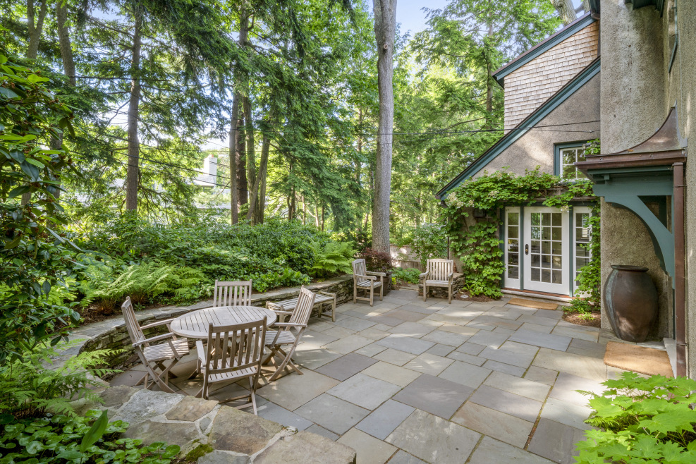 56 Spooner Road Chestnut Hill, MA 02467 - Photo 7 of 7