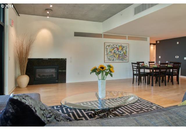 1830 Northwest Riverscape Street, Unit 104D Portland, OR 97209 - Photo 4 of 16 Gallery Image 4