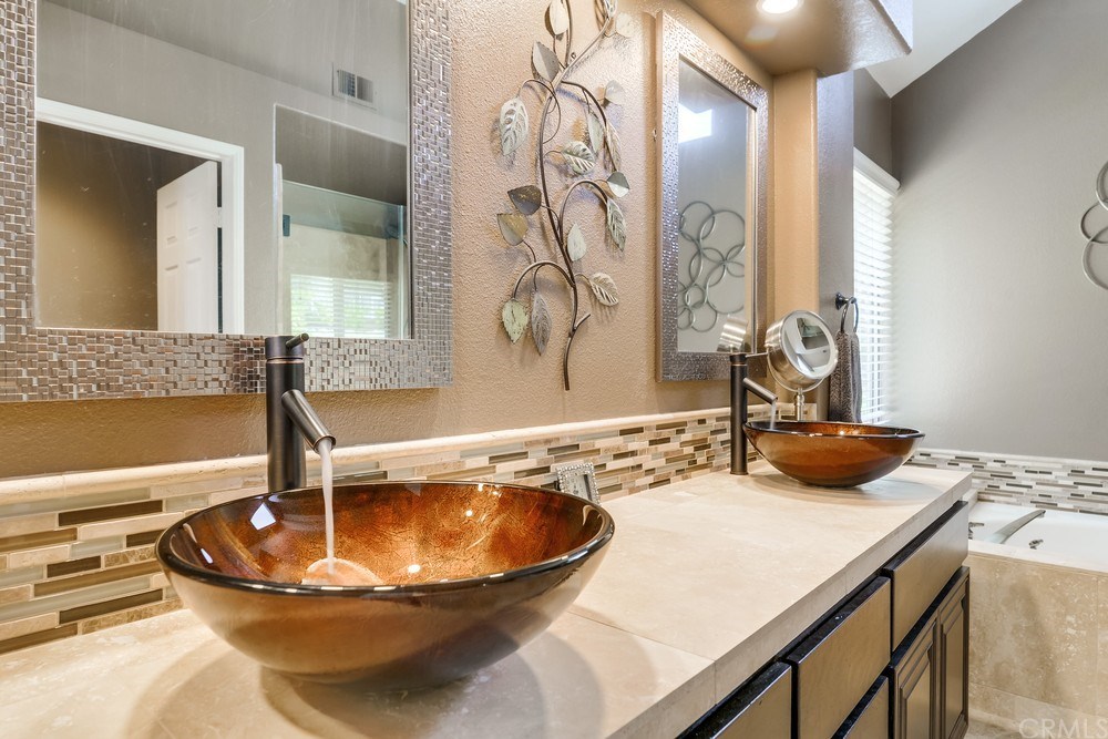 2310 Whiteoak Lane Corona, CA 92882 - Photo 29 of 46