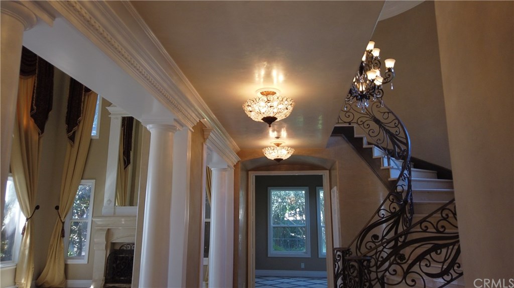 7455 Misty View Place Riverside, CA 92506 - Photo 9 of 55