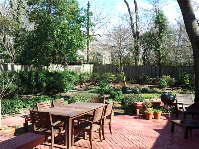 620 Kinsman Road Memphis, TN 38120 - Photo 17 of 19 Gallery Image 17