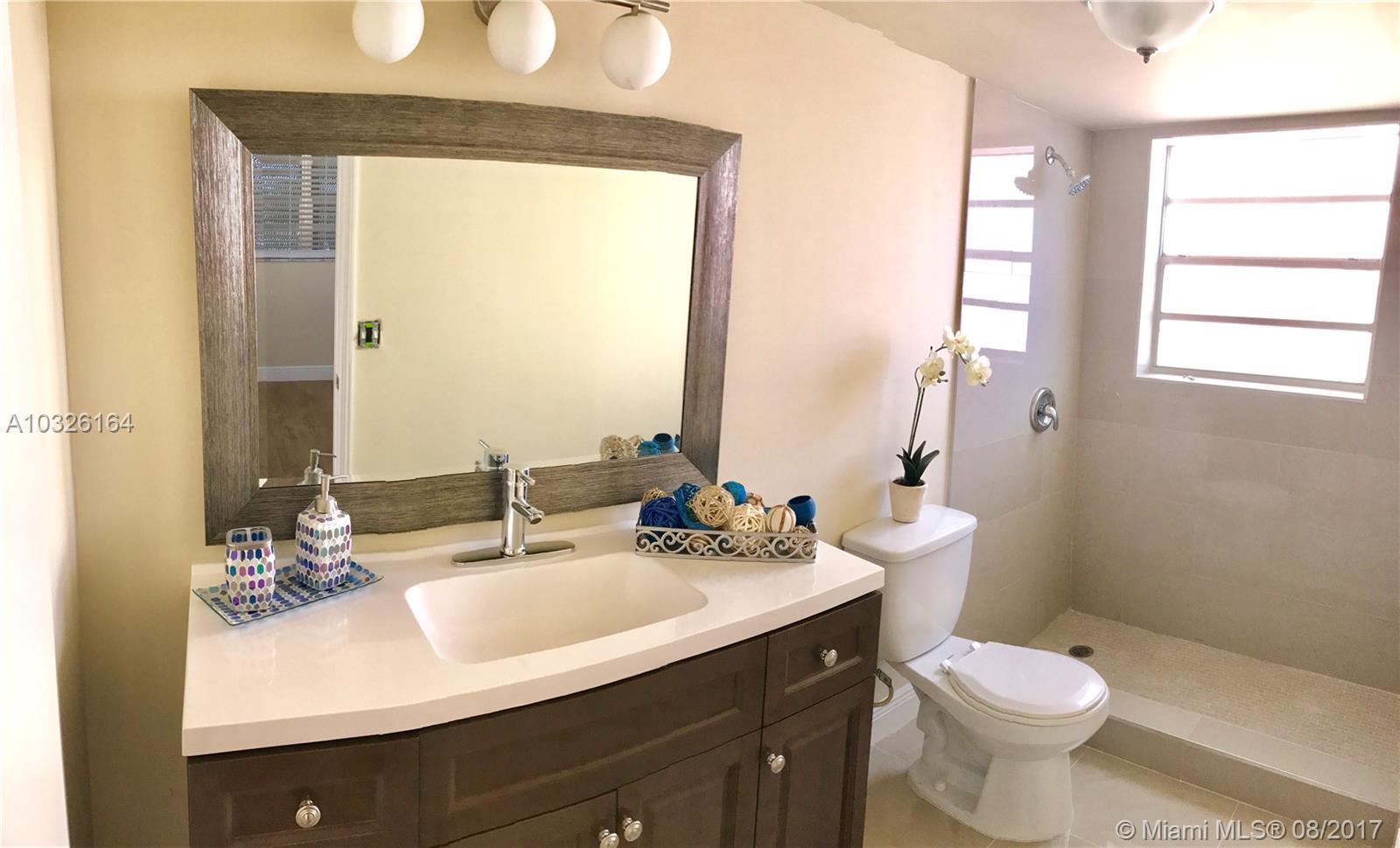 22615 Southwest 66th Avenue, Unit 404 Boca Raton, FL 33428 - Photo 5 of 11