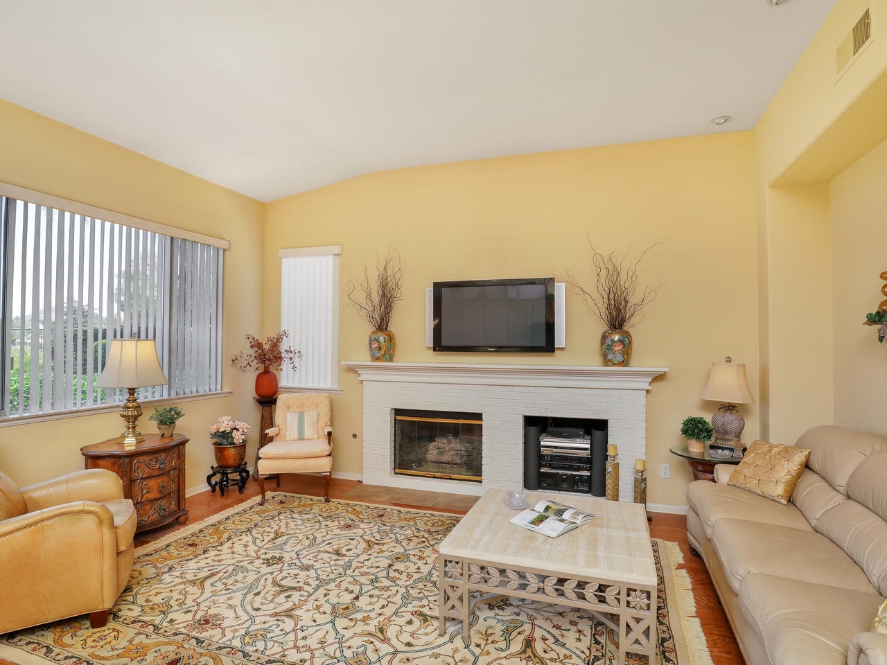 3472 Corte Clarita Carlsbad, CA 92009 - Photo 5 of 24