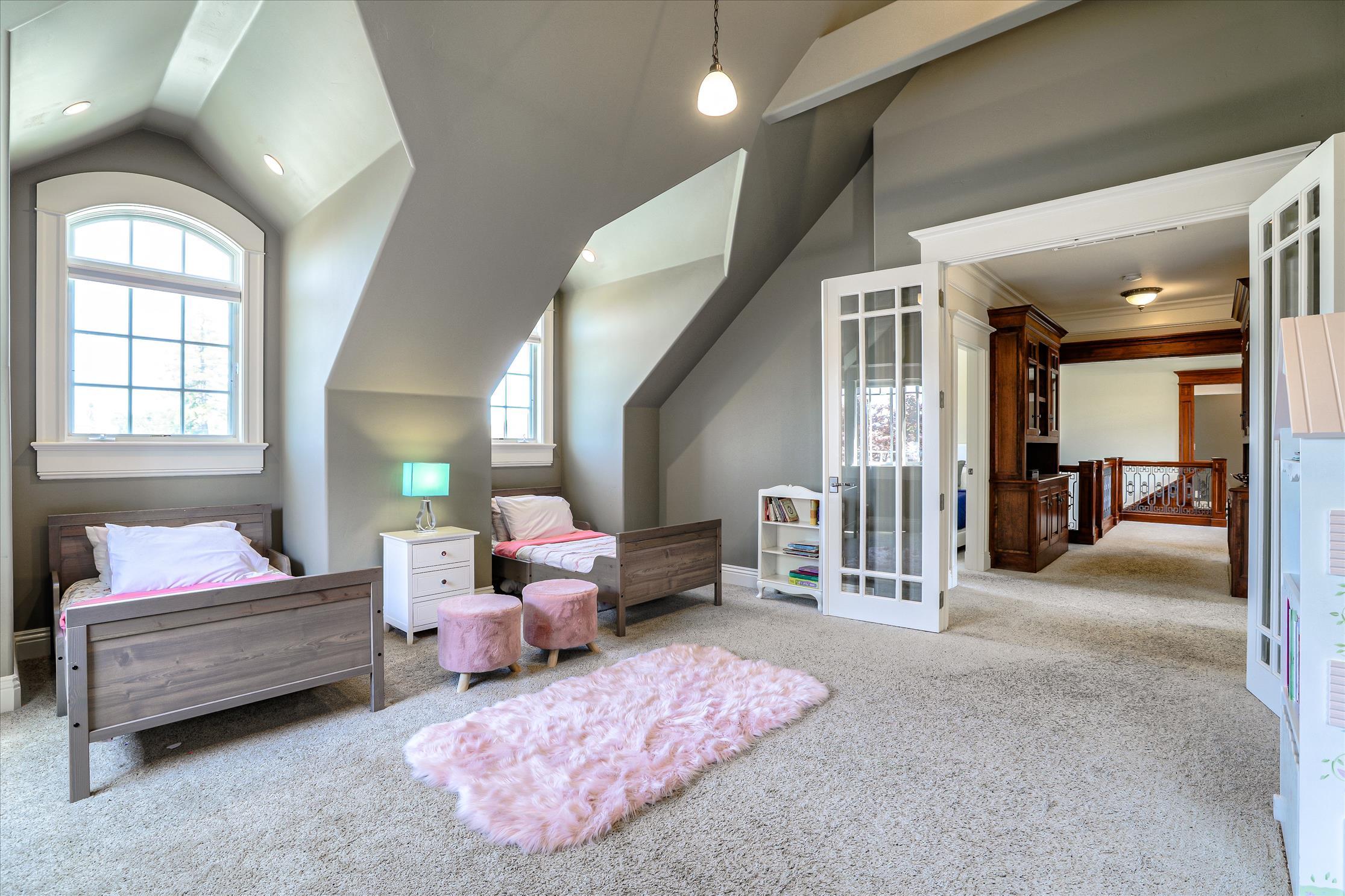 14908 Conway Avenue San Jose, CA 95124 - Photo 9 of 16