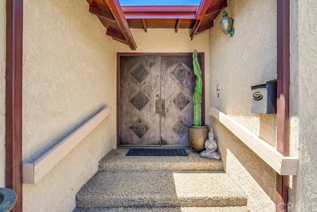 5347 Carfax Avenue Lakewood, CA 90713 - Photo 4 of 47