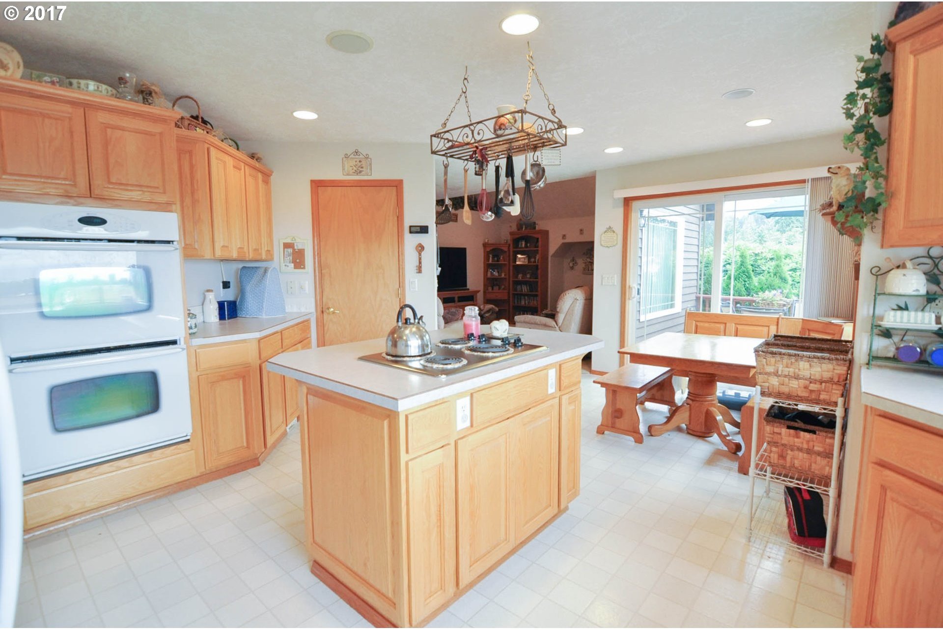 7615 Southeast Seawood Road Amity, OR 97101 - Photo 17 of 21 Gallery Image 17