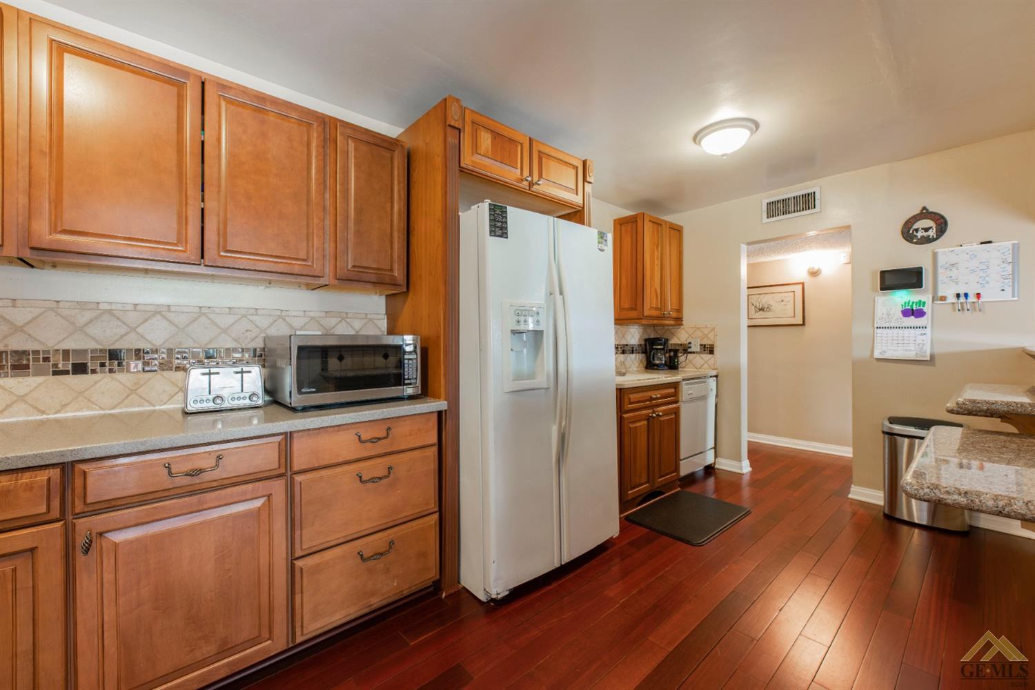 6708 Norris Road Bakersfield, CA 93308 - Photo 8 of 26