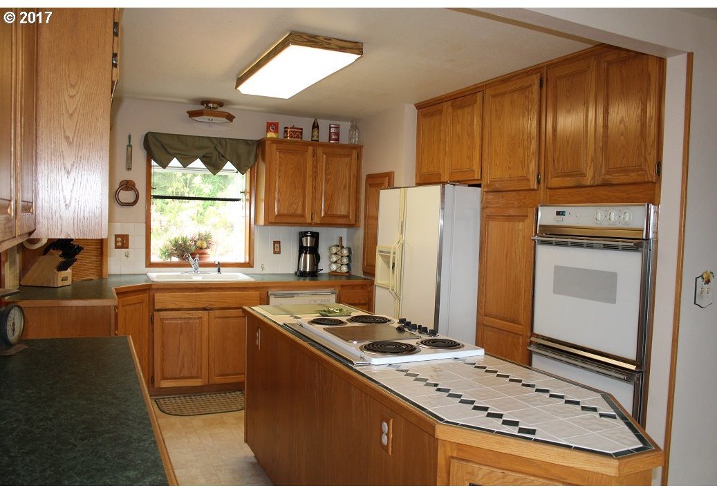 20700 Northwest Gilkison Road Scappoose, OR 97056 - Photo 8 of 32 Gallery Image 8