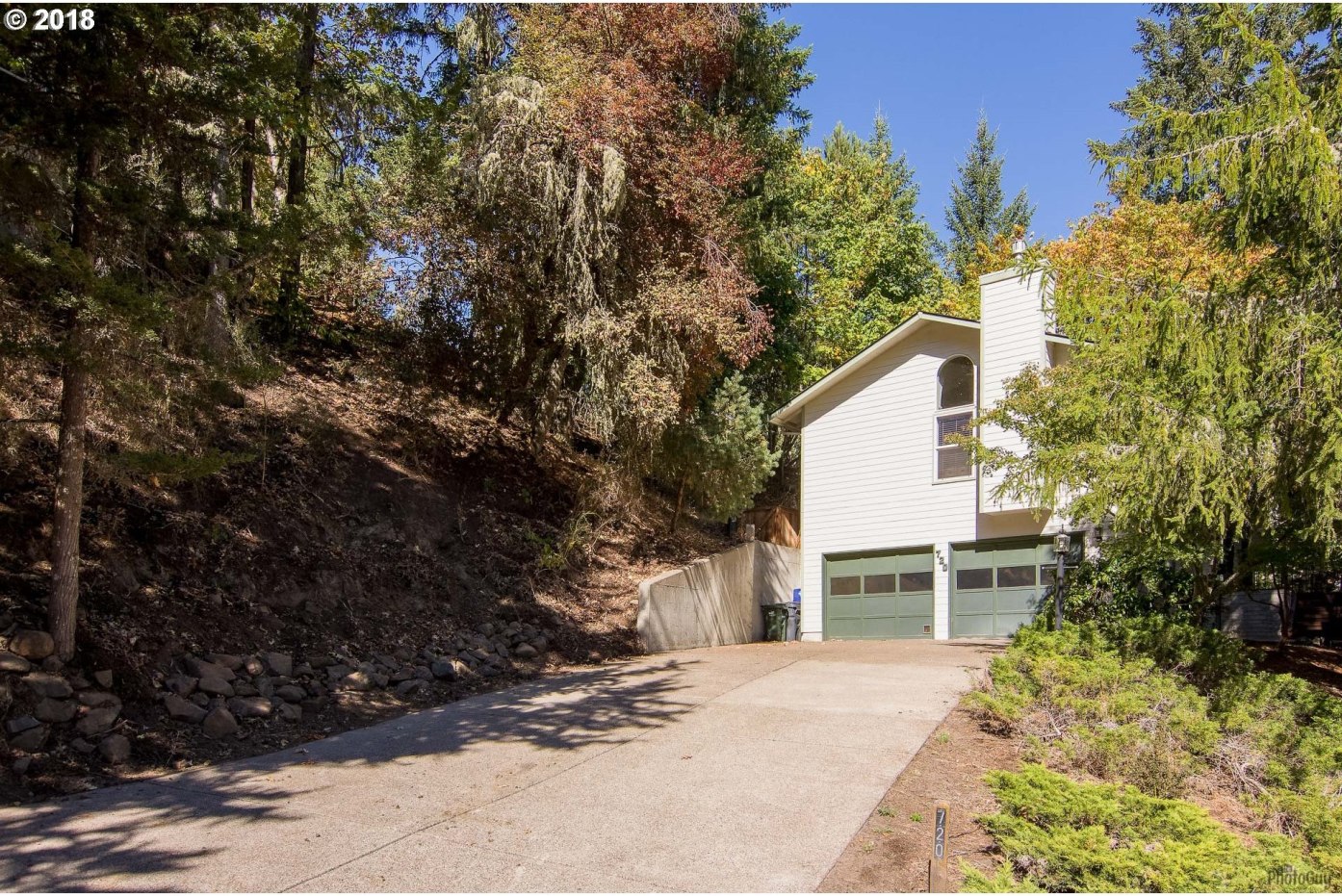720 Brookside Drive Eugene, OR 97405 - Photo 3 of 31