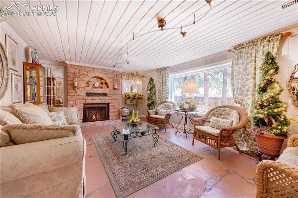 7955 Highway 24 Cascade, CO 80809 - Photo 20 of 36