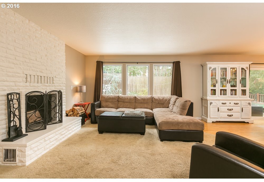 2230 Southwest 106th Place Portland, OR 97225 - Photo 2 of 21