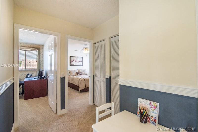 801 Briar Ridge Road Weston, FL 33327 - Photo 17 of 35