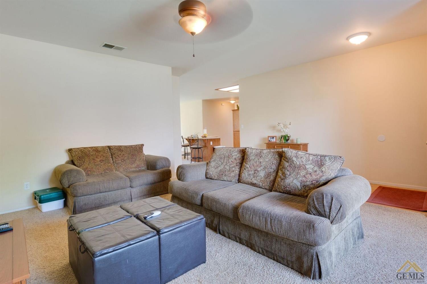 11503 Revolution Road Bakersfield, CA 93312 - Photo 4 of 28 Gallery Image 4