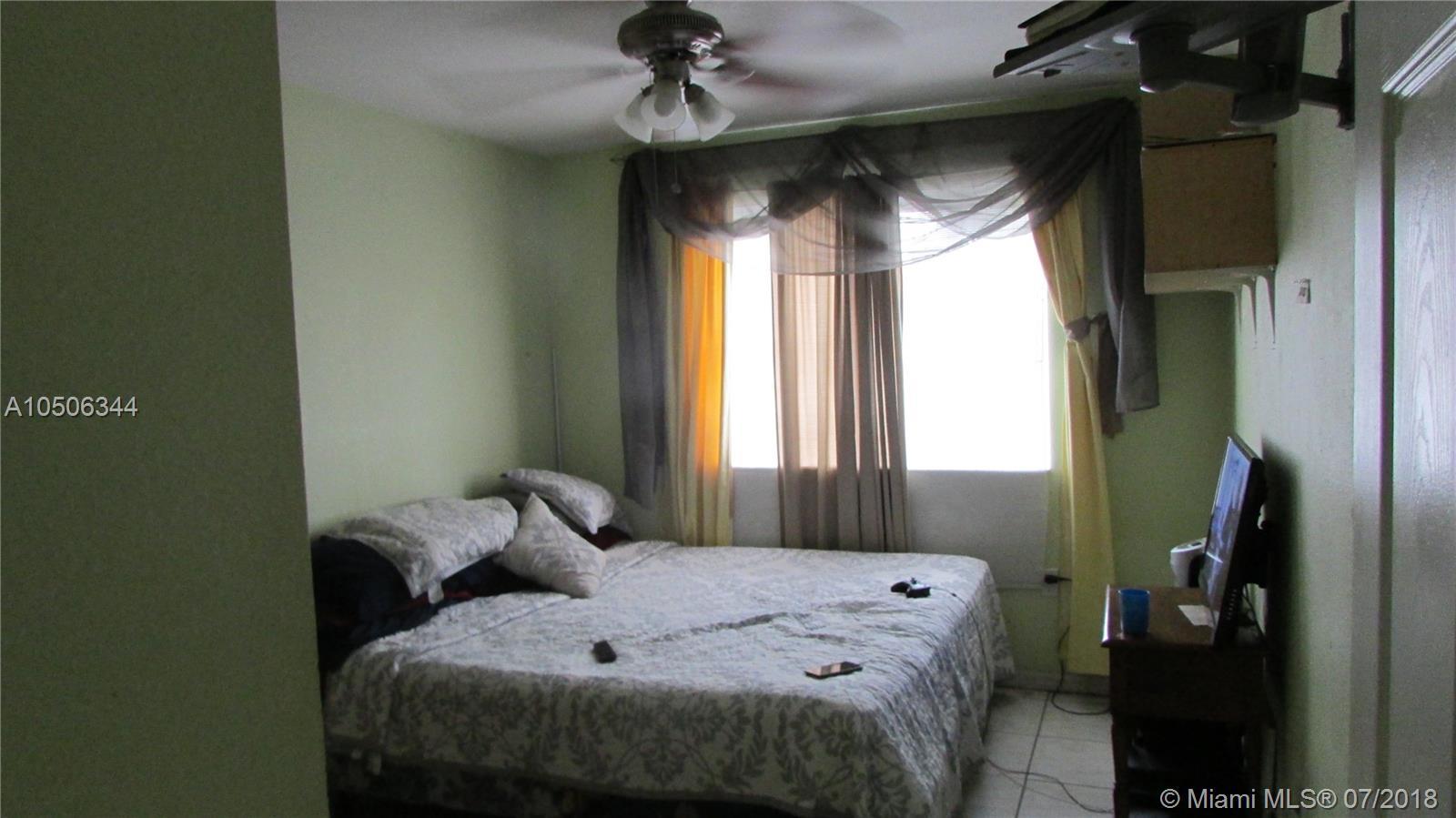 13426 Southwest 263rd Street Homestead, FL 33032 - Photo 7 of 9