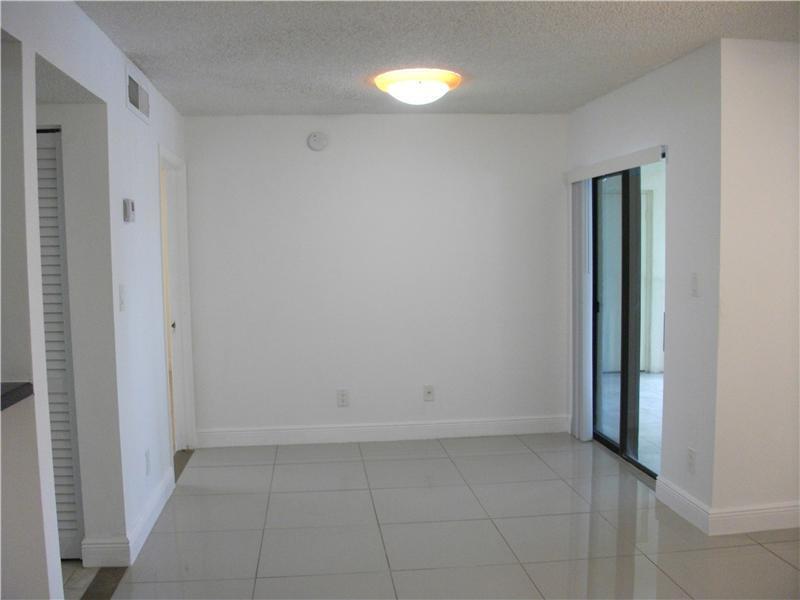630 South Park Road, Unit 26 Hollywood, FL 33021 - Photo 6 of 14 Gallery Image 6