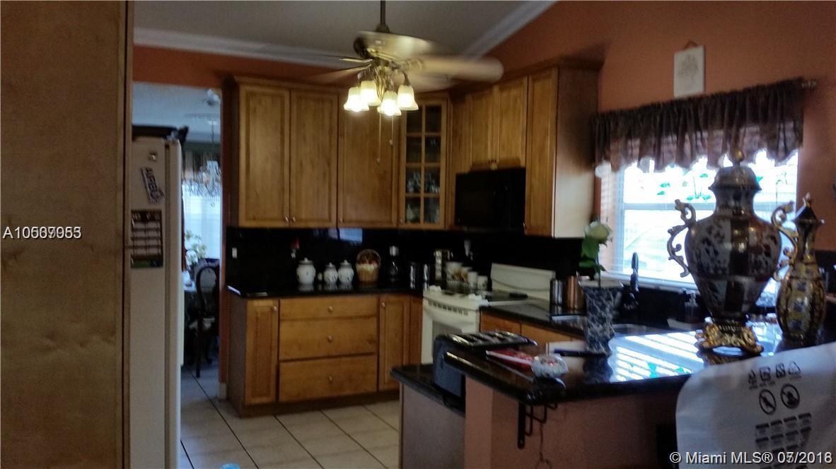 16012 Southwest 79th Terrace Miami, FL 33193 - Photo 5 of 9