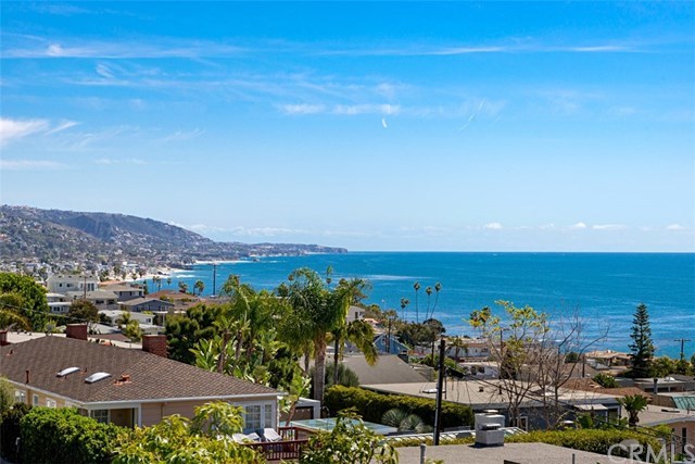 345 Heather Place Laguna Beach, CA 92651 - Photo 2 of 25