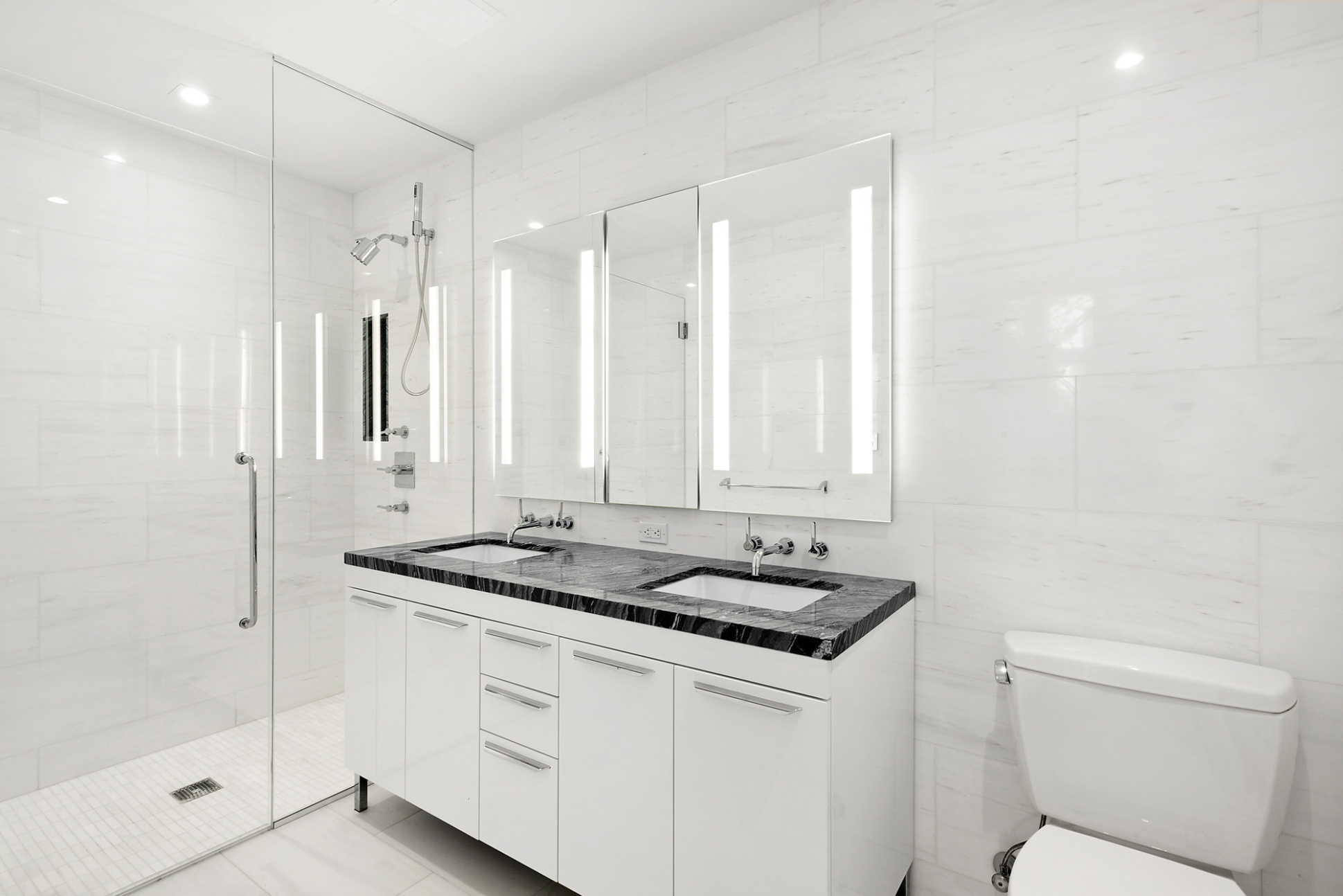 230 East 20th Street, Unit 64 Manhattan, NY 10003 - Photo 4 of 13