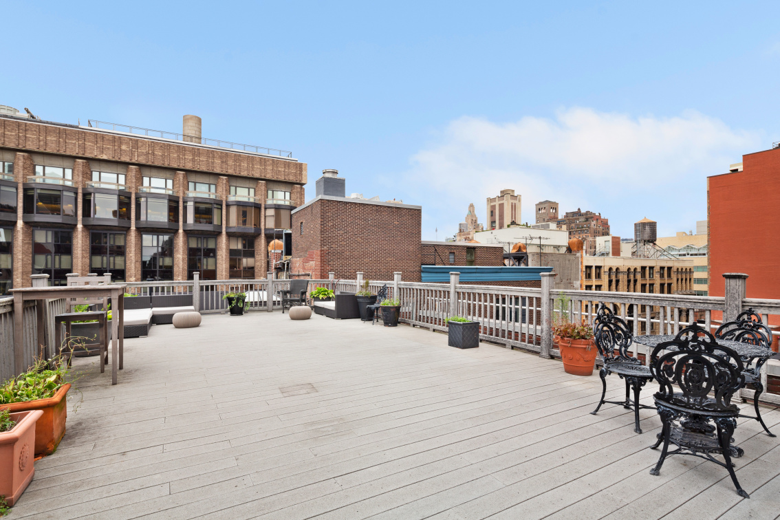 250 Mercer Street, Unit C414 Manhattan, NY 10012 - Photo 8 of 12