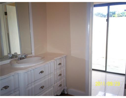 18493 Southwest 83rd Place Miami, FL 33157 - Photo 15 of 23