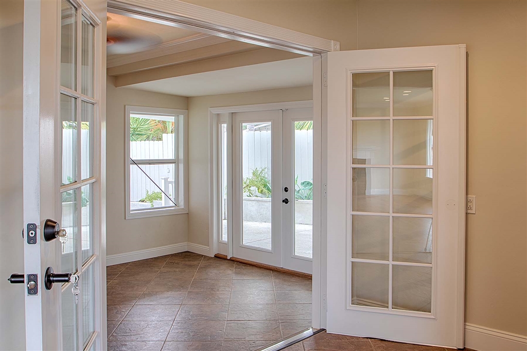927 Crest View Road Vista, CA 92081 - Photo 8 of 17 Gallery Image 8