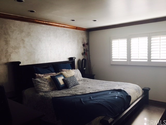 11742 215th Street, Unit 8 Lakewood, CA 90715 - Photo 12 of 20