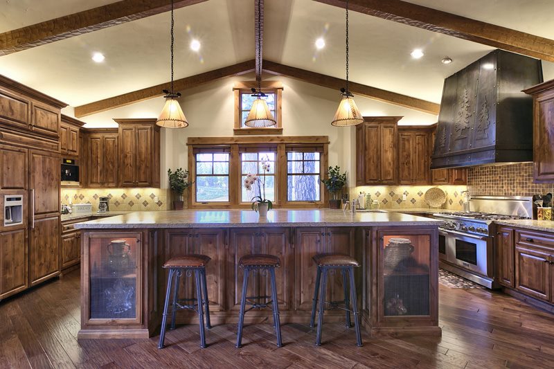 12822 Lookout Circle Truckee, CA 96161 - Photo 3 of 14