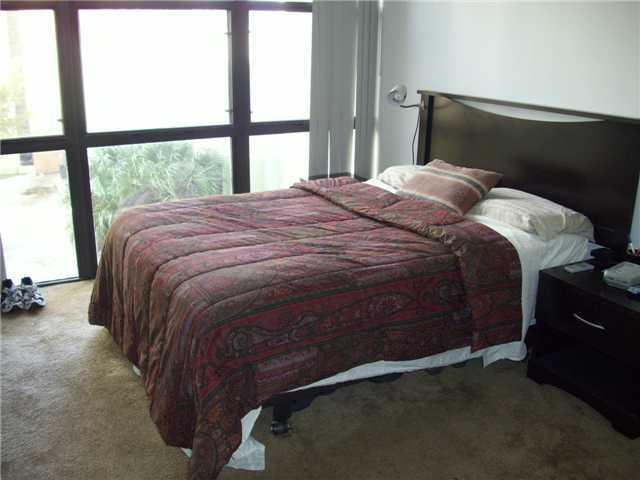 16909 North Bay Road, Unit 409 Sunny Isles Beach, FL 33160 - Photo 3 of 8