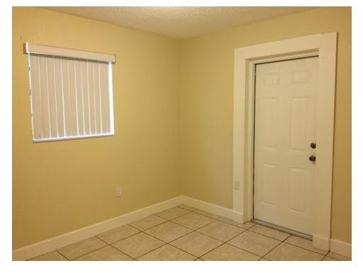 10434 Southwest 6th Street Miami, FL 33174 - Photo 4 of 10