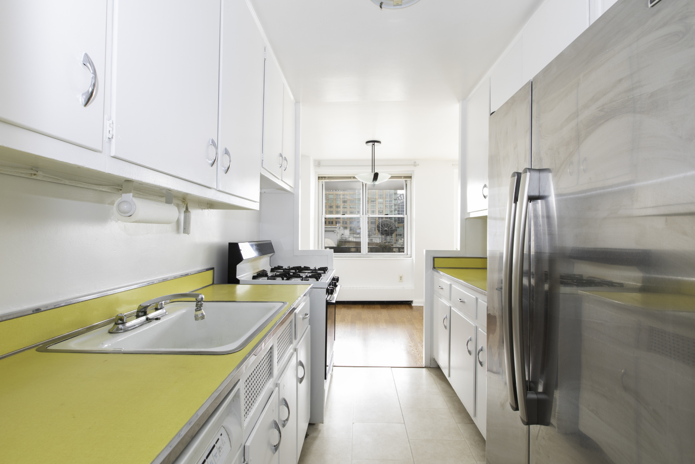 303 West 66th Street, Unit 14HW Manhattan, NY 10023 - Photo 5 of 9