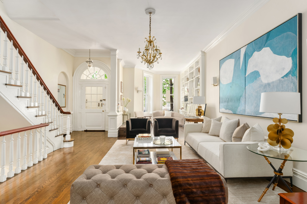 166 East 81st Street Manhattan, NY 10028 - Photo 3 of 32