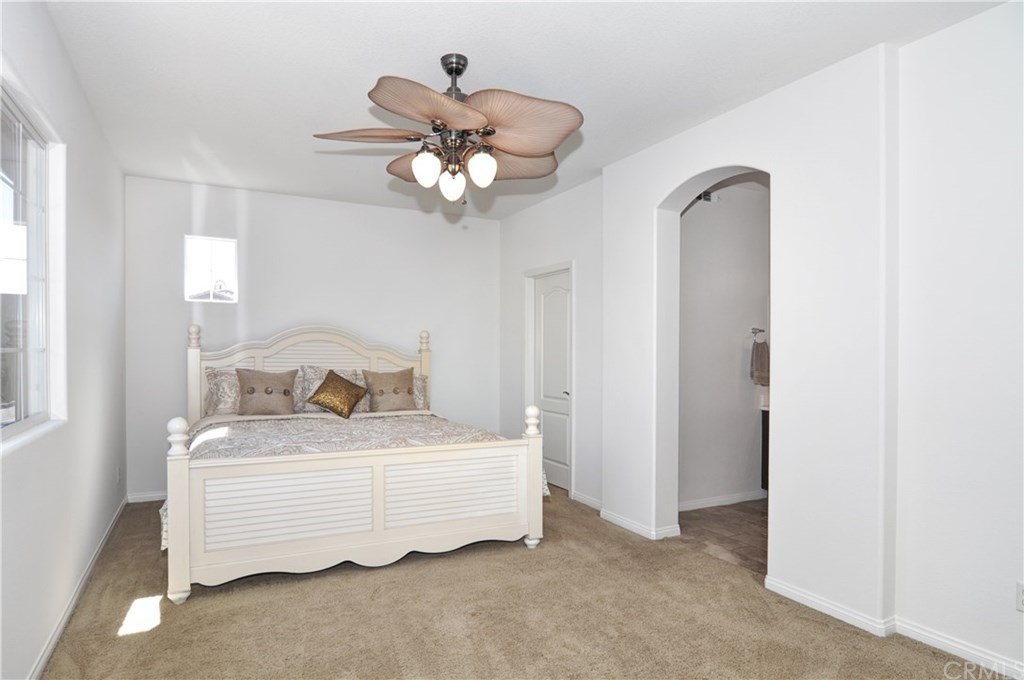 58 Shadowplay Irvine, CA 92620 - Photo 7 of 18