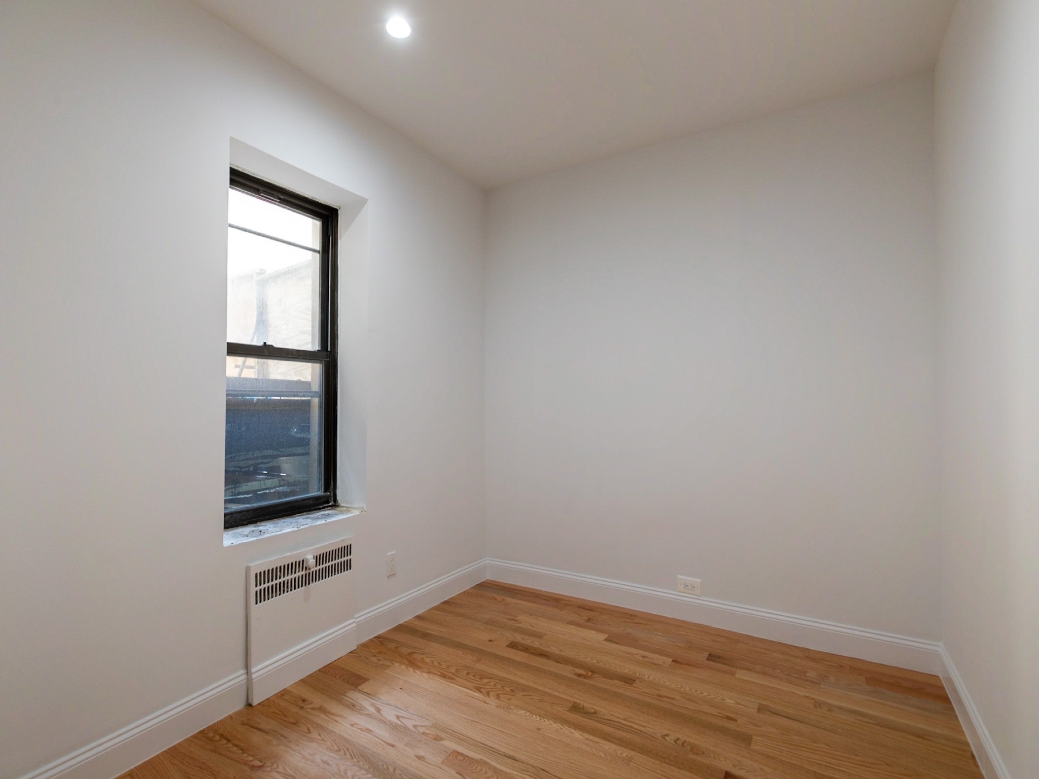 160 Beach 117th Street, Unit 1K Queens, NY 11694 - Photo 11 of 11