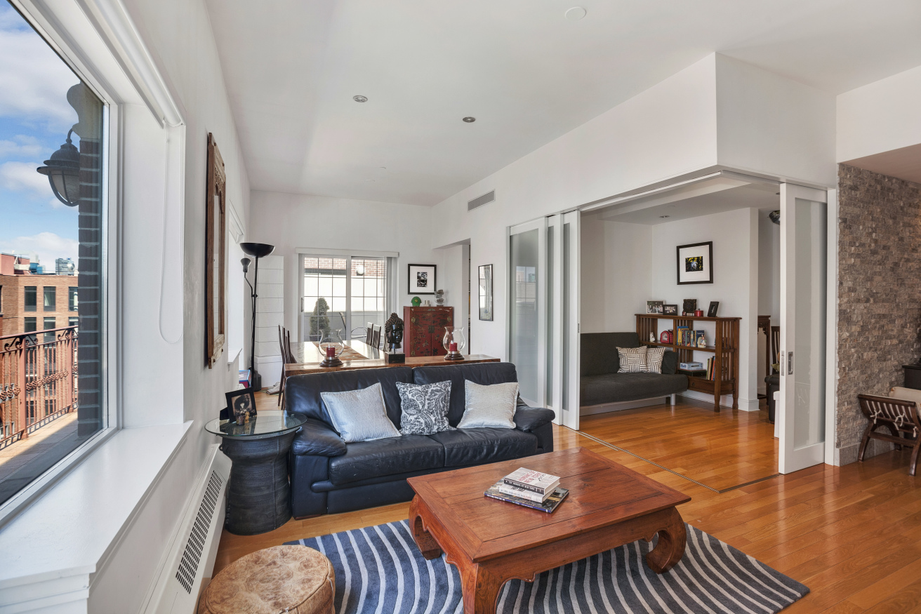 41-26 27th Street, Unit PHA Queens, NY 11101 - Photo 2 of 9