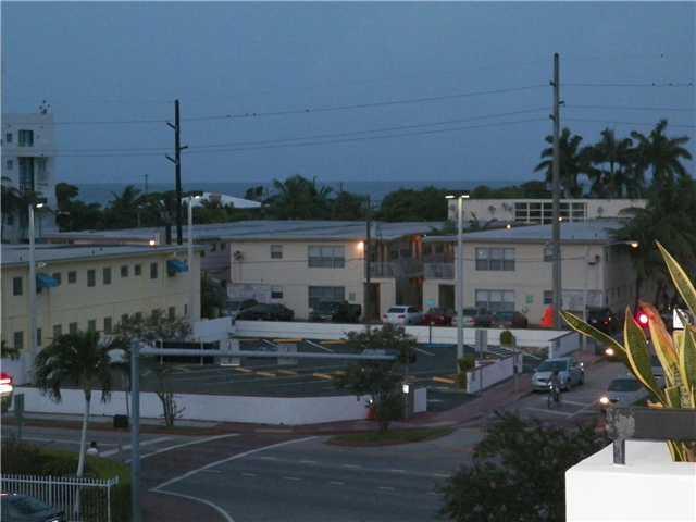 7440 Harding Avenue, Unit 405 Miami Beach, FL 33141 - Photo 7 of 16