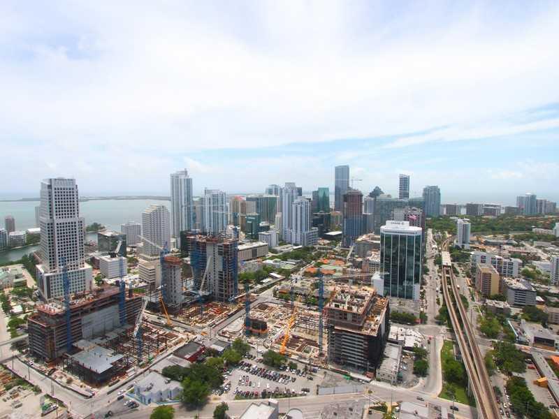 92 Southwest 3rd Street, Unit 5004 Miami, FL 33130 - Photo 12 of 21