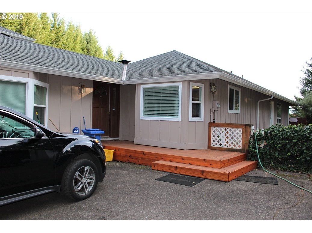 38550 Southeast Corner Road Estacada, OR 97023 - Photo 1 of 32 Gallery Image 1