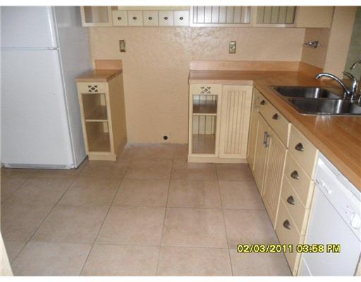 22028 Palms Way, Unit 204 Boca Raton, FL 33433 - Photo 4 of 14 Gallery Image 4