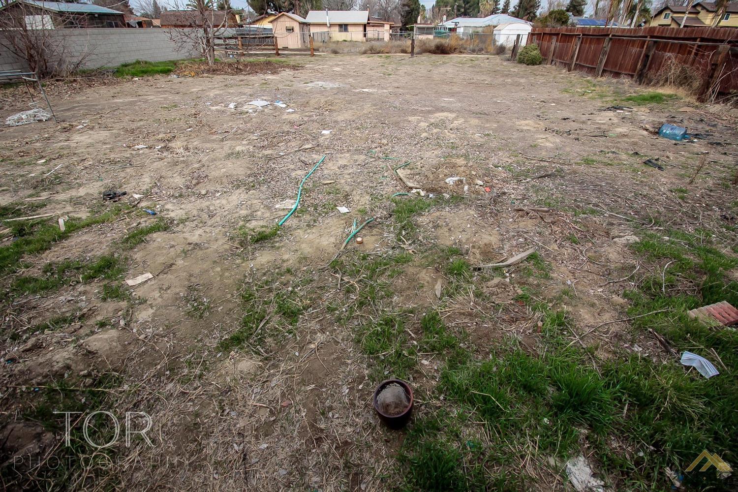 3916 Harris Road Bakersfield, CA 93313 - Photo 19 of 19 Gallery Image 19