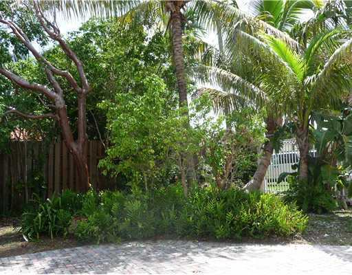 2641 Southwest 31st Avenue Miami, FL 33133 - Photo 8 of 17